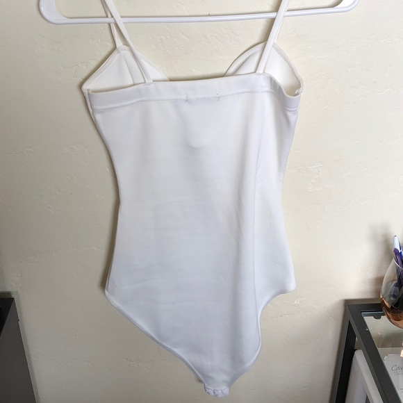 White plunging bodysuit - Picture 2 of 2